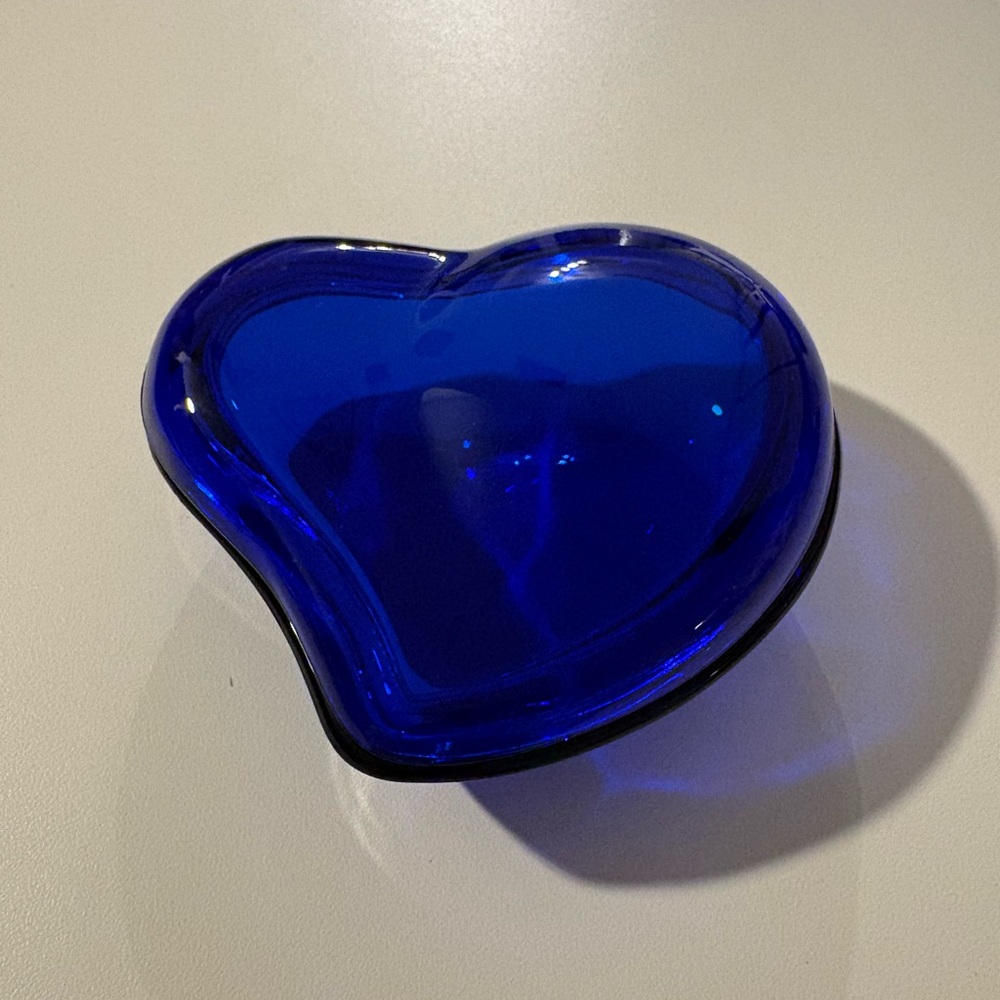 Elsa Peretti for Tiffany & Co. Cobalt Blue Glass Trinket Box - Picture 6 of 8